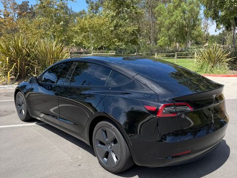 Used 2023 Tesla Model 3 Standard Range RWD image 8