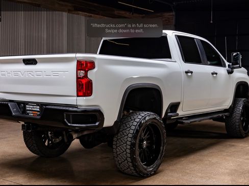 Used 2023 Chevrolet Silverado 2500 Custom w/ Custom Convenience Package AWD/4WD image 9