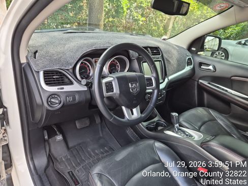 Used 2017 Dodge Journey GT w/ Driver Convenience Group FWD image 9
