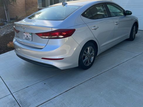 Used 2017 Hyundai Elantra Value Edition FWD image 6