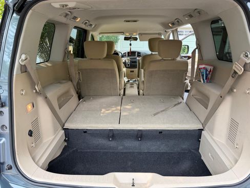 Used 2012 Nissan Quest S FWD image 10