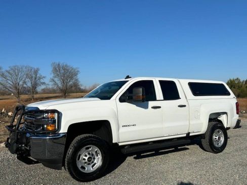 Used 2018 Chevrolet Silverado 2500 W/T w/ WT Fleet Convenience Package image 2