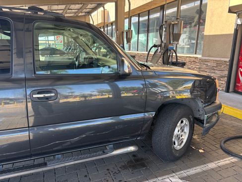 Used 2006 Chevrolet Avalanche LS w/ Sun And Sound Package image 13
