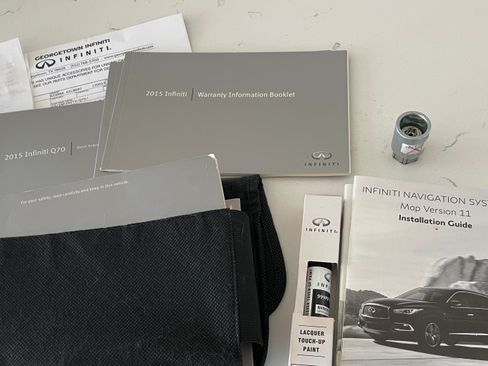Used 2015 INFINITI Q70 3.7 image 16