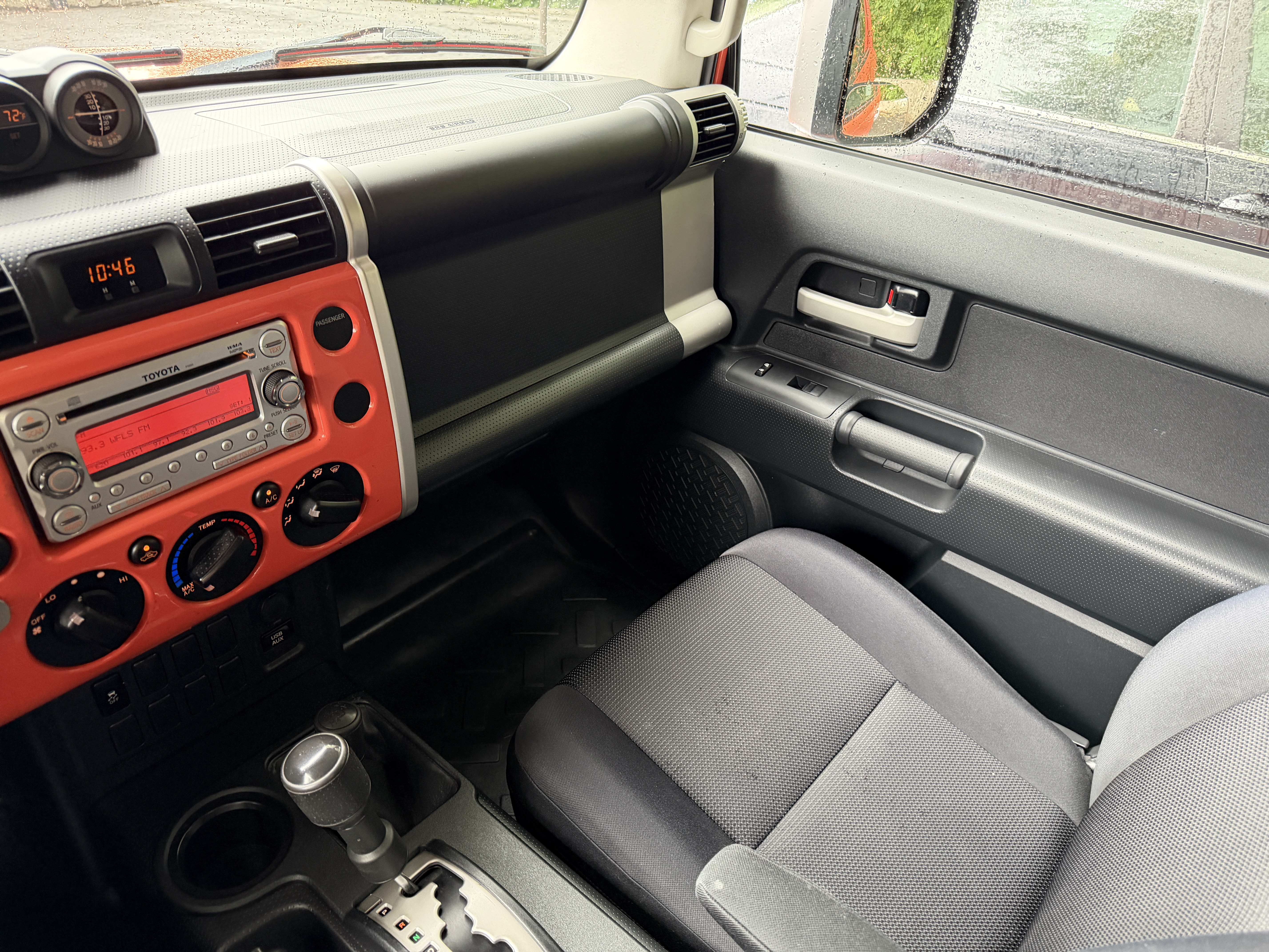 Used 2013 Toyota FJ Cruiser 4WD w/ Convenience Pkg image 26