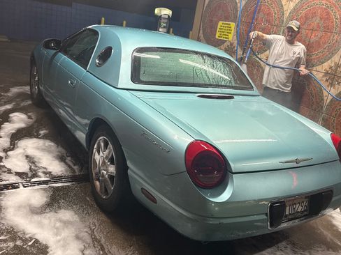 Used 2002 Ford Thunderbird image 2