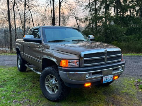 Used 2001 Dodge Ram 2500 Truck 4x4 Quad Cab image 11