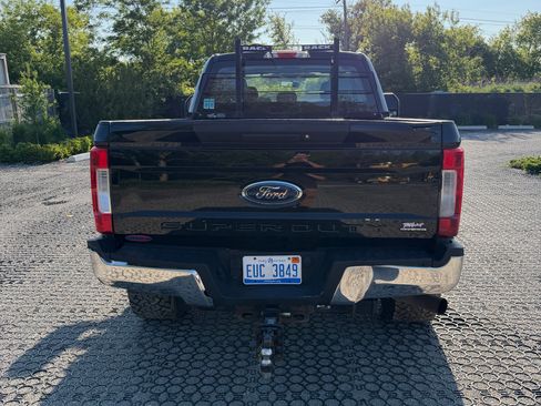 Used 2017 Ford F250 XL w/ Snow Plow Prep Package AWD/4WD image 2