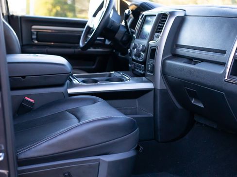 Used 2018 RAM 2500 Laramie w/ Sport Appearance Group AWD/4WD image 25