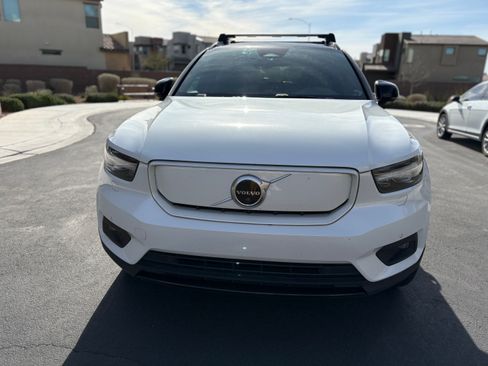 Used 2022 Volvo XC40 P8 Recharge Ultimate image 4