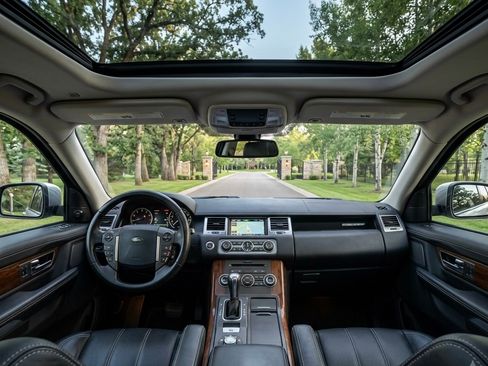 Used 2011 Land Rover Range Rover Sport HSE LUX AWD/4WD image 11