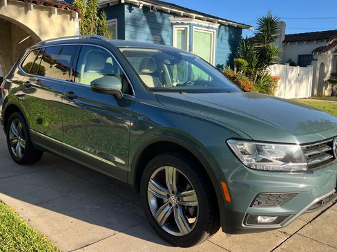 Used 2020 Volkswagen Tiguan SEL image 8