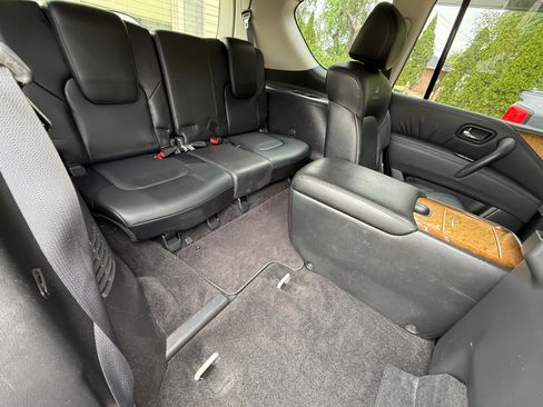 Used 2012 INFINITI QX56 2WD w/ Theater Pkg image 9