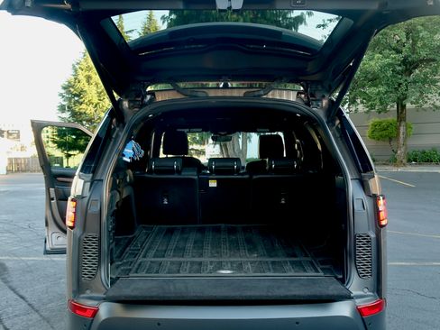 Used 2017 Land Rover Discovery HSE Luxury AWD/4WD image 24