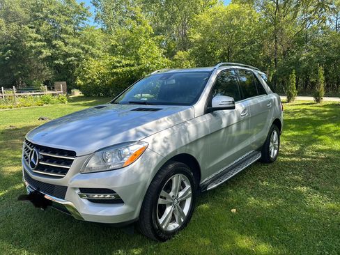 Used 2015 Mercedes-Benz ML 350 4MATIC image 2
