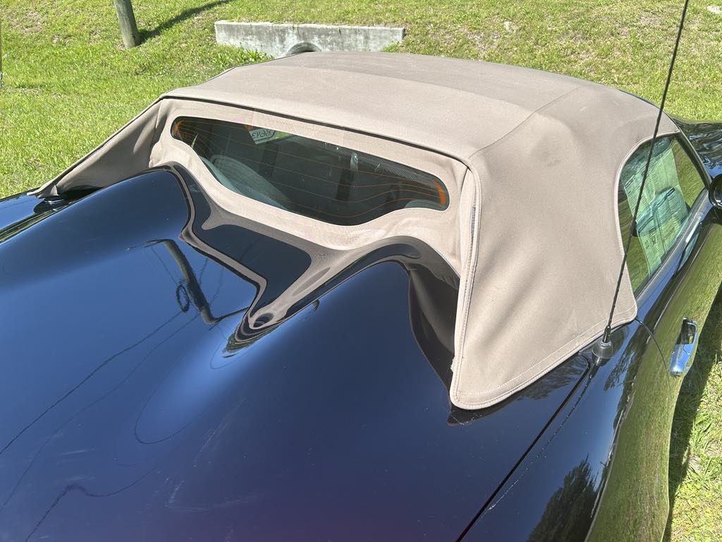 Used 2007 Pontiac Solstice Convertible RWD image 6