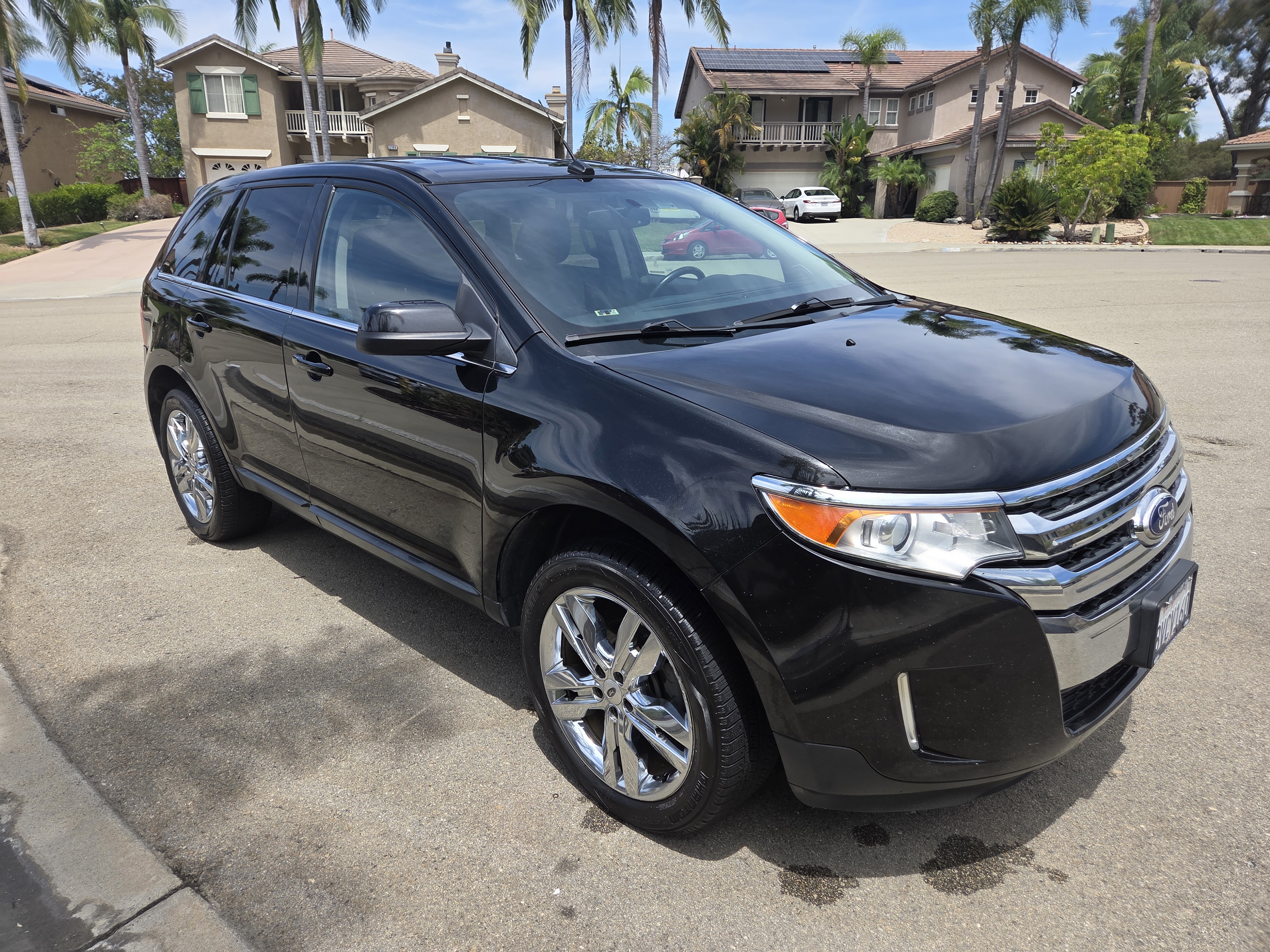 Used 2013 Ford Edge Limited AWD/4WD image 2