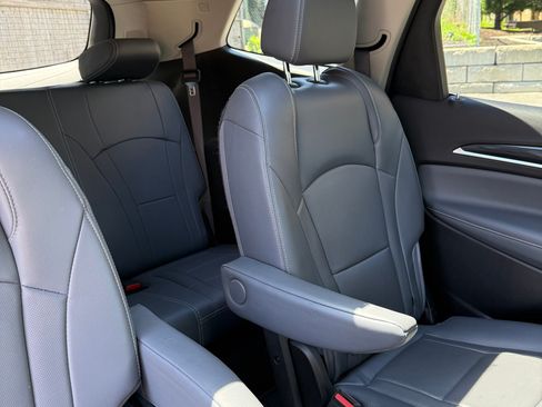 Used 2019 Buick Enclave Premium w/ Experience Buick Package AWD/4WD image 12