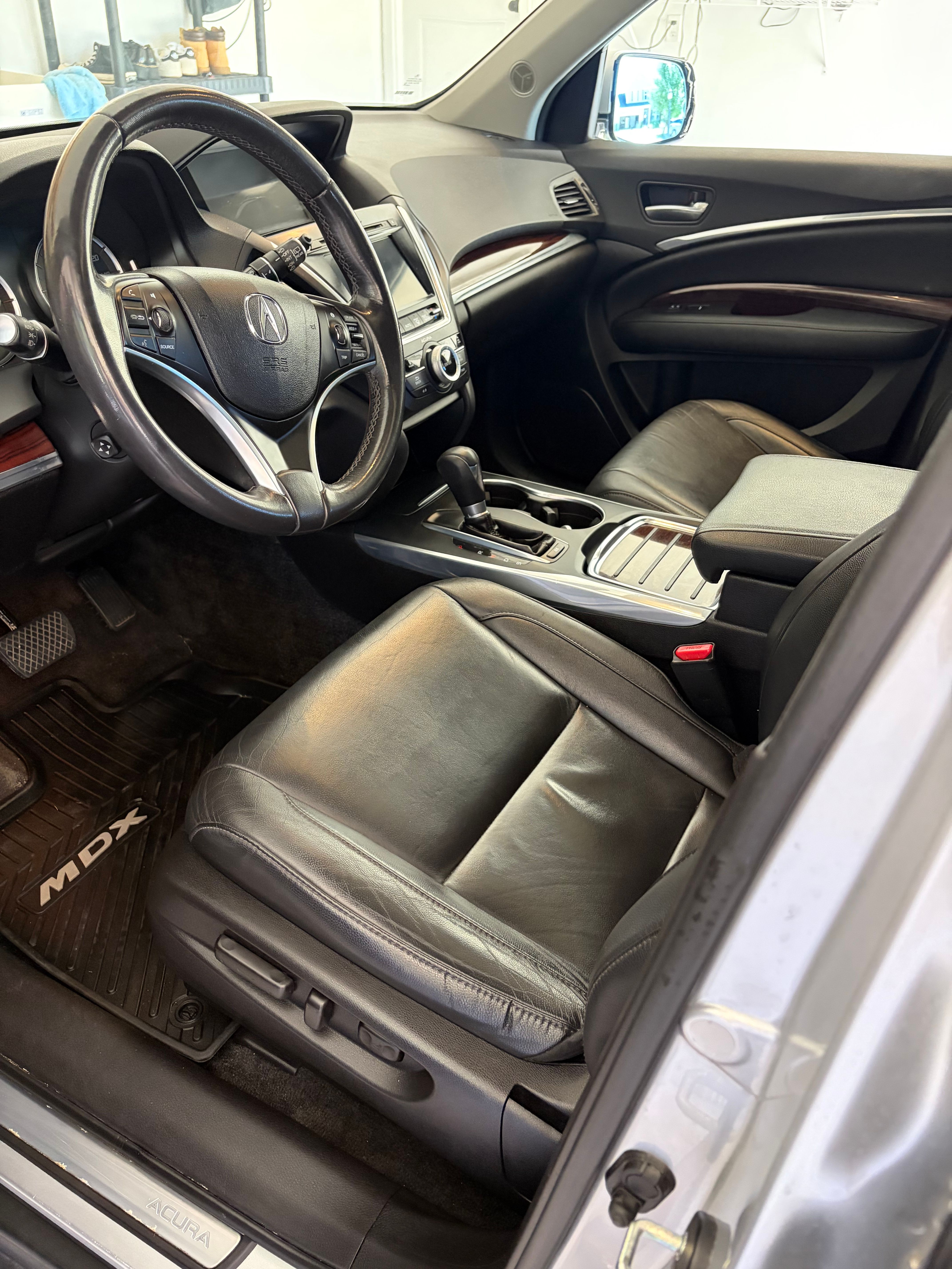 Used 2014 Acura MDX SH-AWD image 2