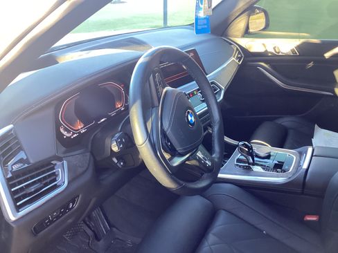Used 2023 BMW X5 xDrive40i w/ Premium Package image 8