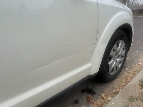 Used 2019 Dodge Journey SE image 17