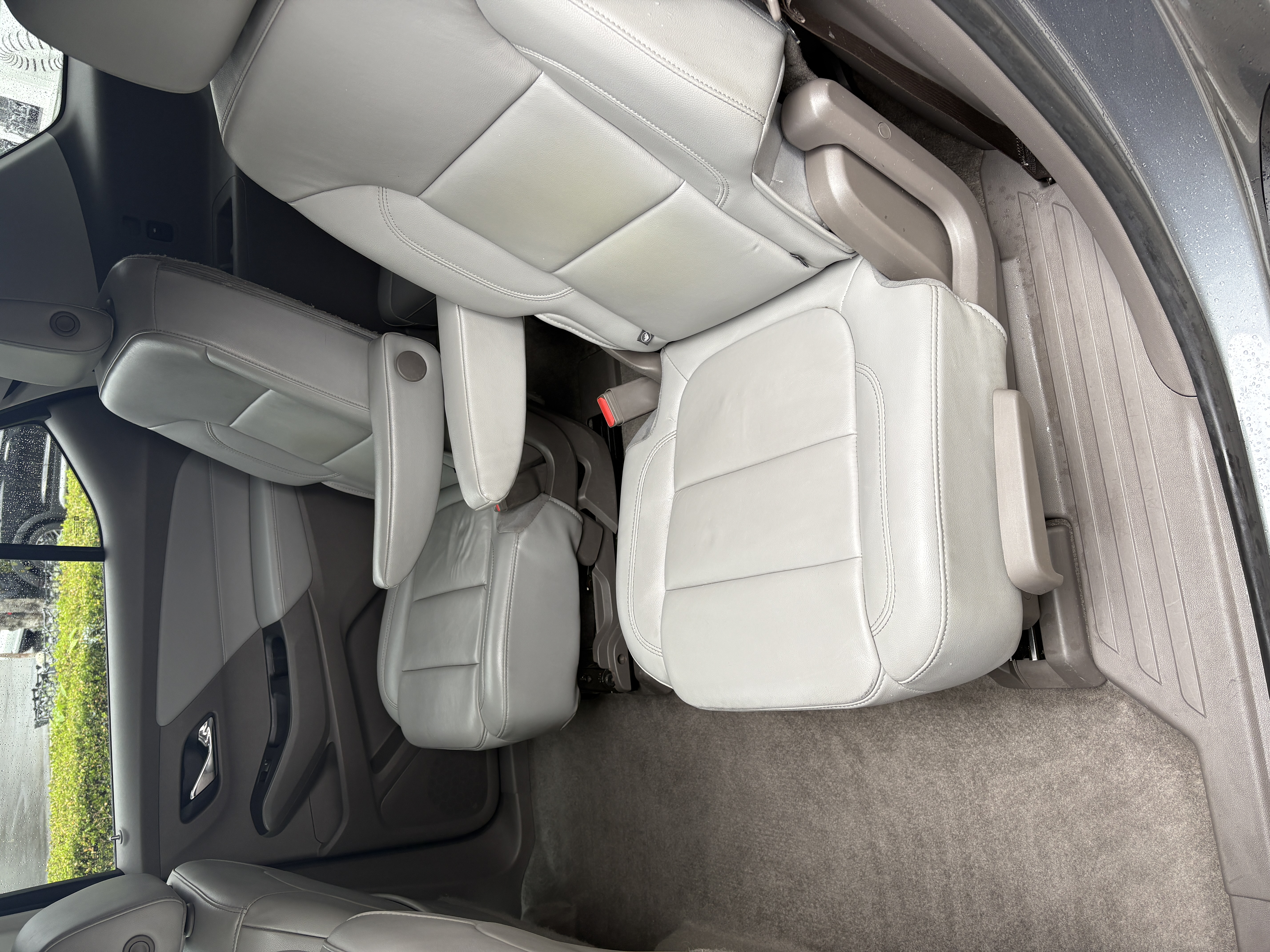 Used 2018 Chevrolet Traverse LT FWD image 9