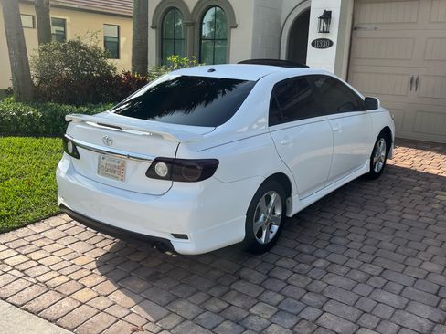 Used 2011 Toyota Corolla S image 1