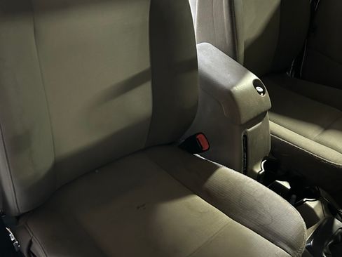 Used 2005 Jeep Wrangler Unlimited Rubicon w/ Sahara Edition Group image 11