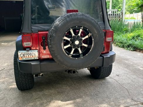 Used 2011 Jeep Wrangler Unlimited Sport AWD/4WD image 6