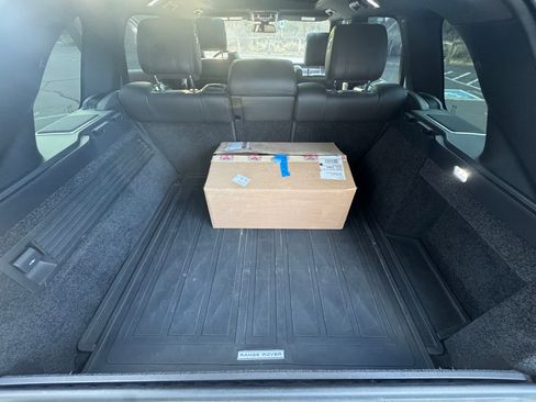 Used 2016 Land Rover Range Rover Supercharged AWD/4WD image 11