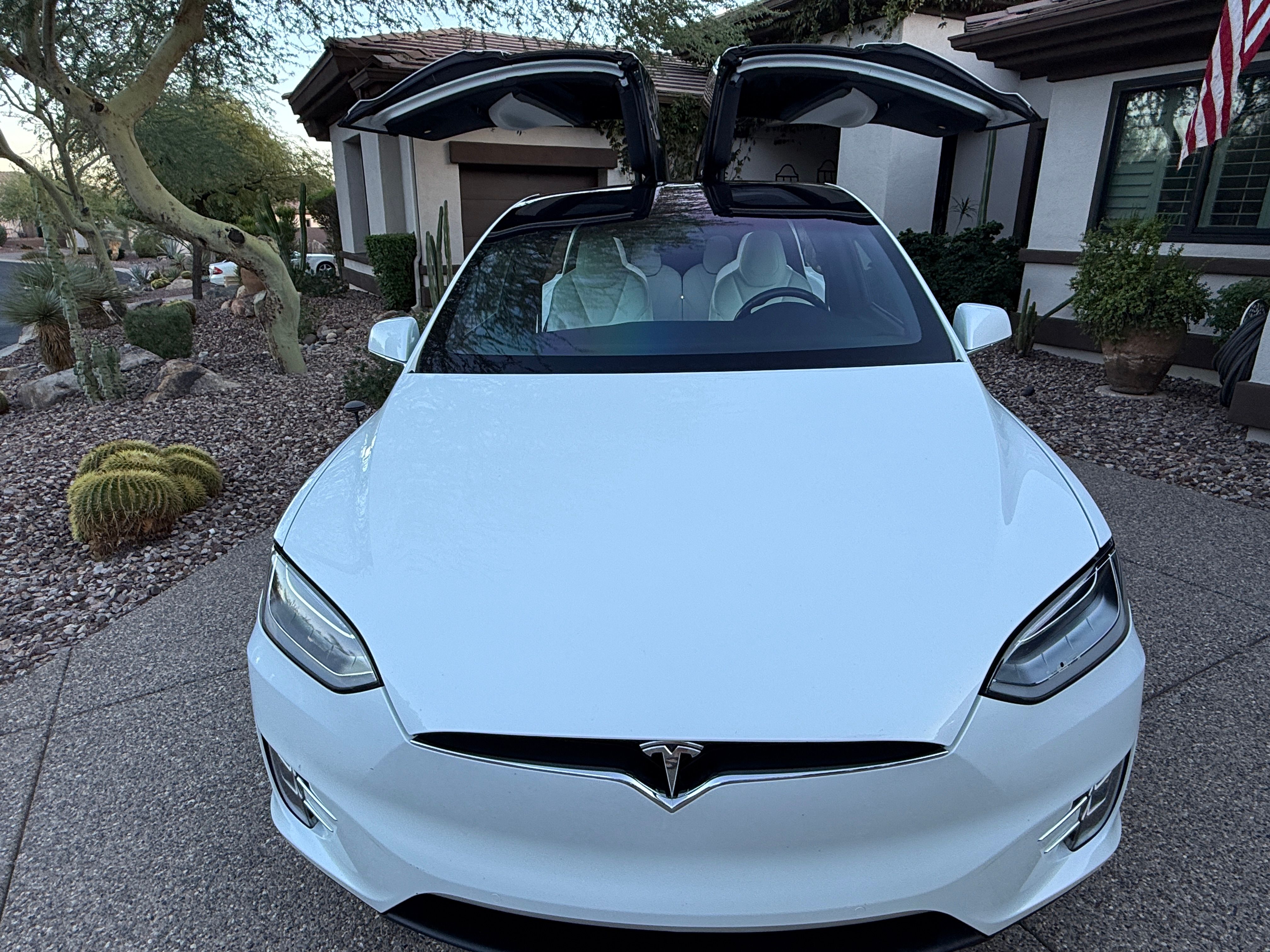 Used 2018 Tesla Model X 100D AWD/4WD image 5
