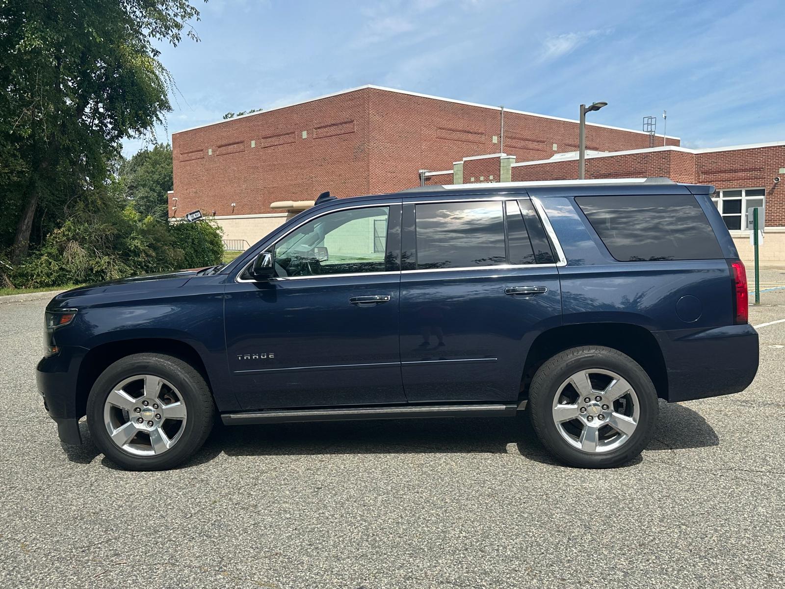Used 2018 Chevrolet Tahoe Premier AWD/4WD image 6
