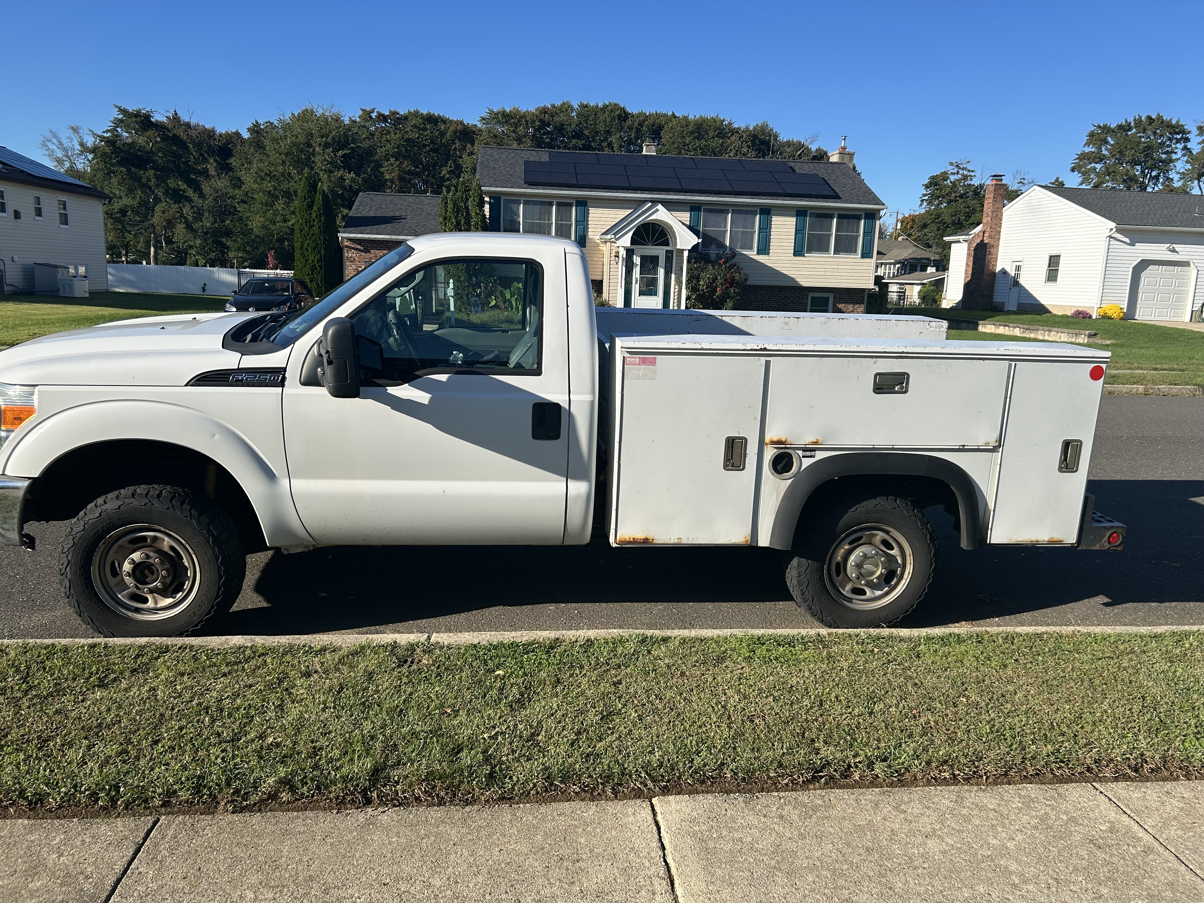 Used 2011 Ford F250 XL w/ XL Value Pkg AWD/4WD image 5
