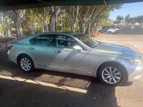 Used 2008 Lexus LS 460 RWD image 5