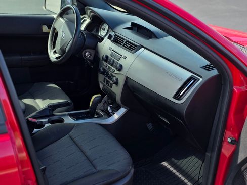 Used 2008 Ford Focus SE image 8