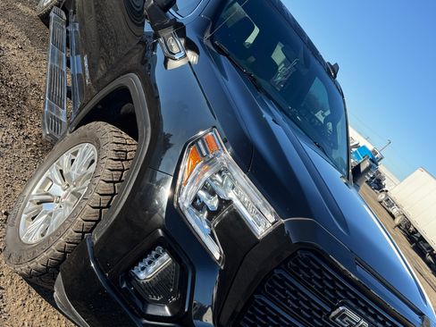 Used 2021 GMC Sierra 1500 Denali image 9