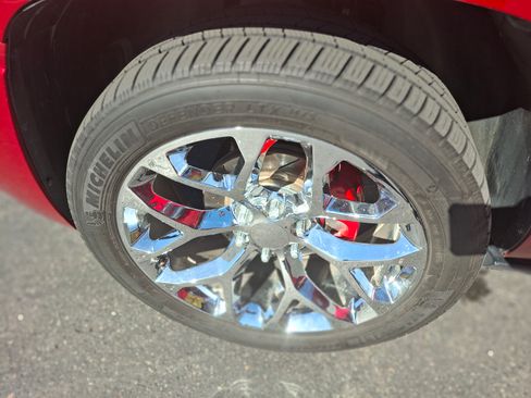 Used 2014 Cadillac Escalade ESV Platinum image 13