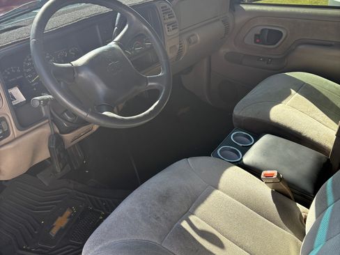 Used 1998 Chevrolet Silverado 1500 2WD Extended Cab w/ Preferred Equipment Group 2 image 6