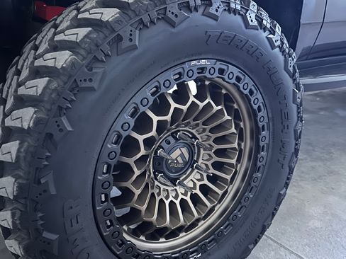 Used 2015 Chevrolet Tahoe LT w/ Luxury Package image 10