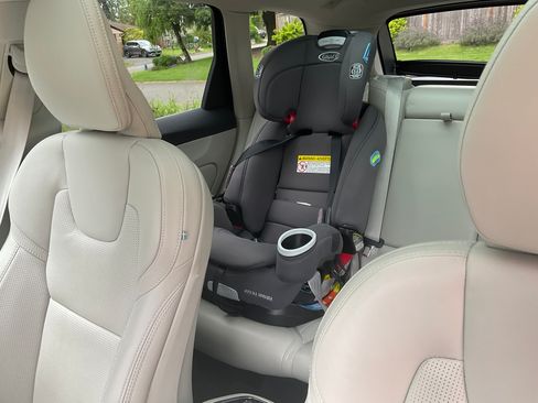 Used 2022 Volvo XC60 B5 Inscription w/ Advanced Package AWD/4WD image 28