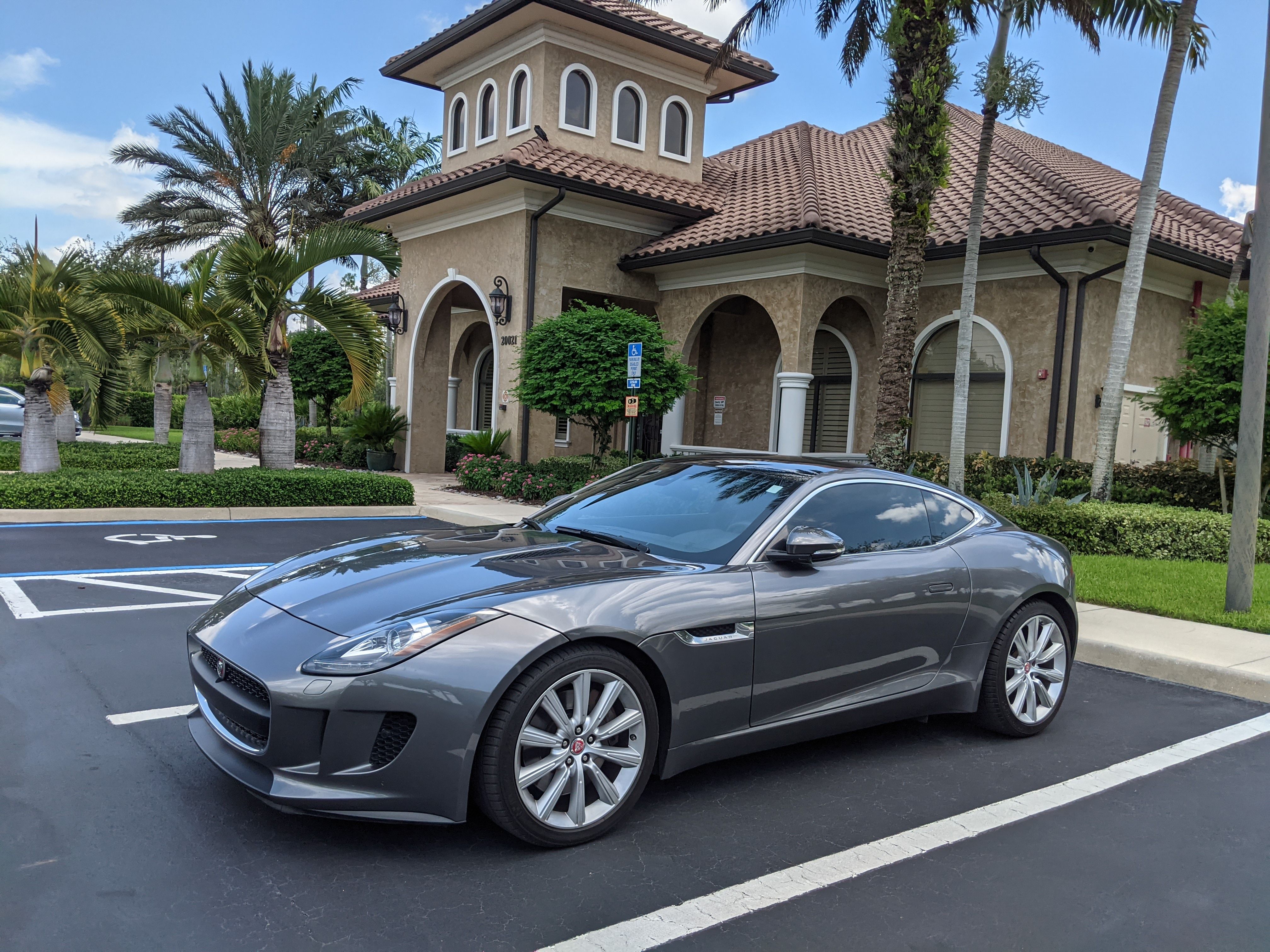 Used 2016 Jaguar F-TYPE Coupe RWD image 1