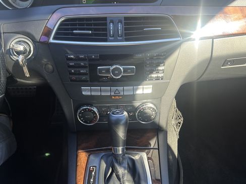 Used 2012 Mercedes-Benz C 250 Sedan image 17