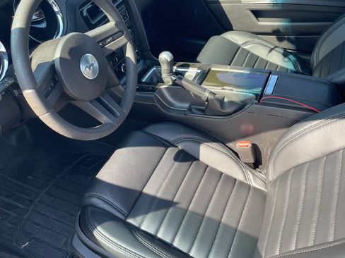 Used 2011 Ford Mustang GT image 4