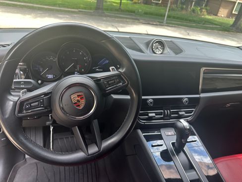 Used 2023 Porsche Macan Turbo AWD/4WD image 11