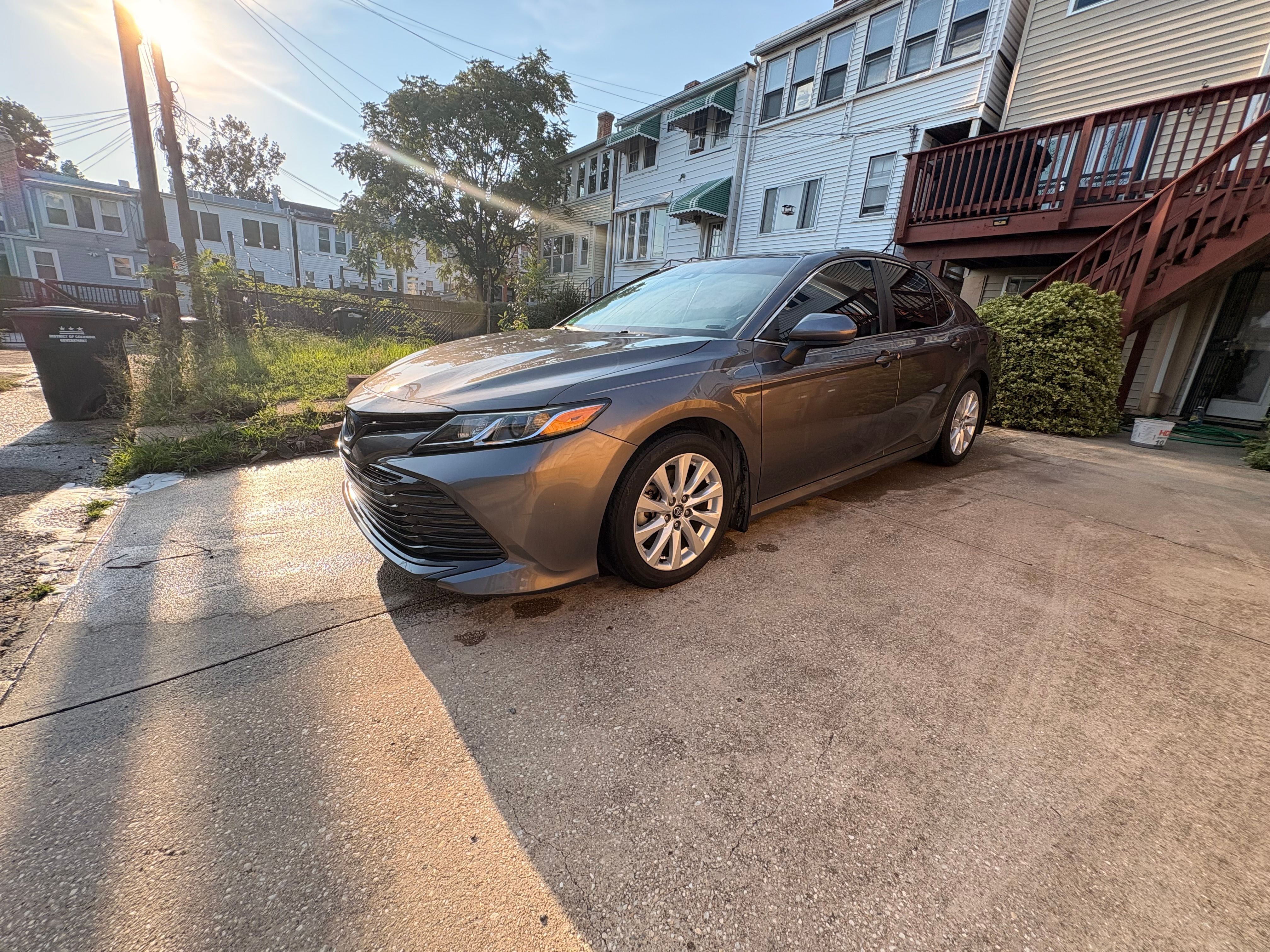 Used 2020 Toyota Camry LE FWD image 8
