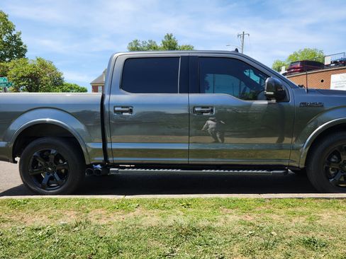 Used 2019 Ford F150 Lariat RWD image 6