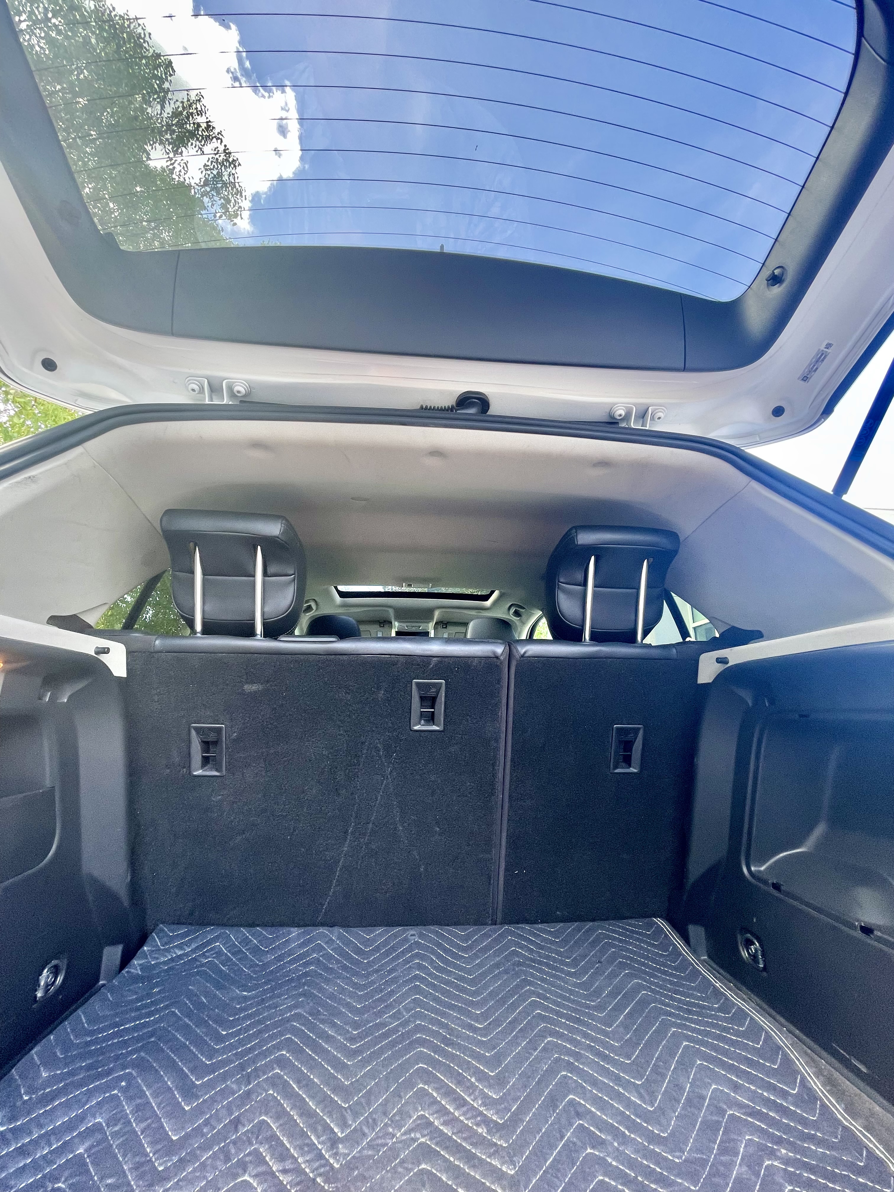 Used 2018 Buick Encore Essence FWD image 8