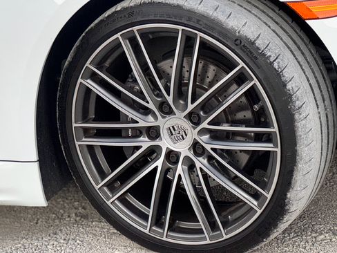 Used 2024 Porsche 718 Boxster RWD image 26