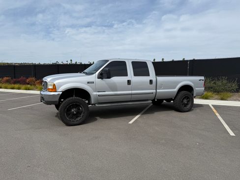 Used 2000 Ford F250 Long Bed image 1