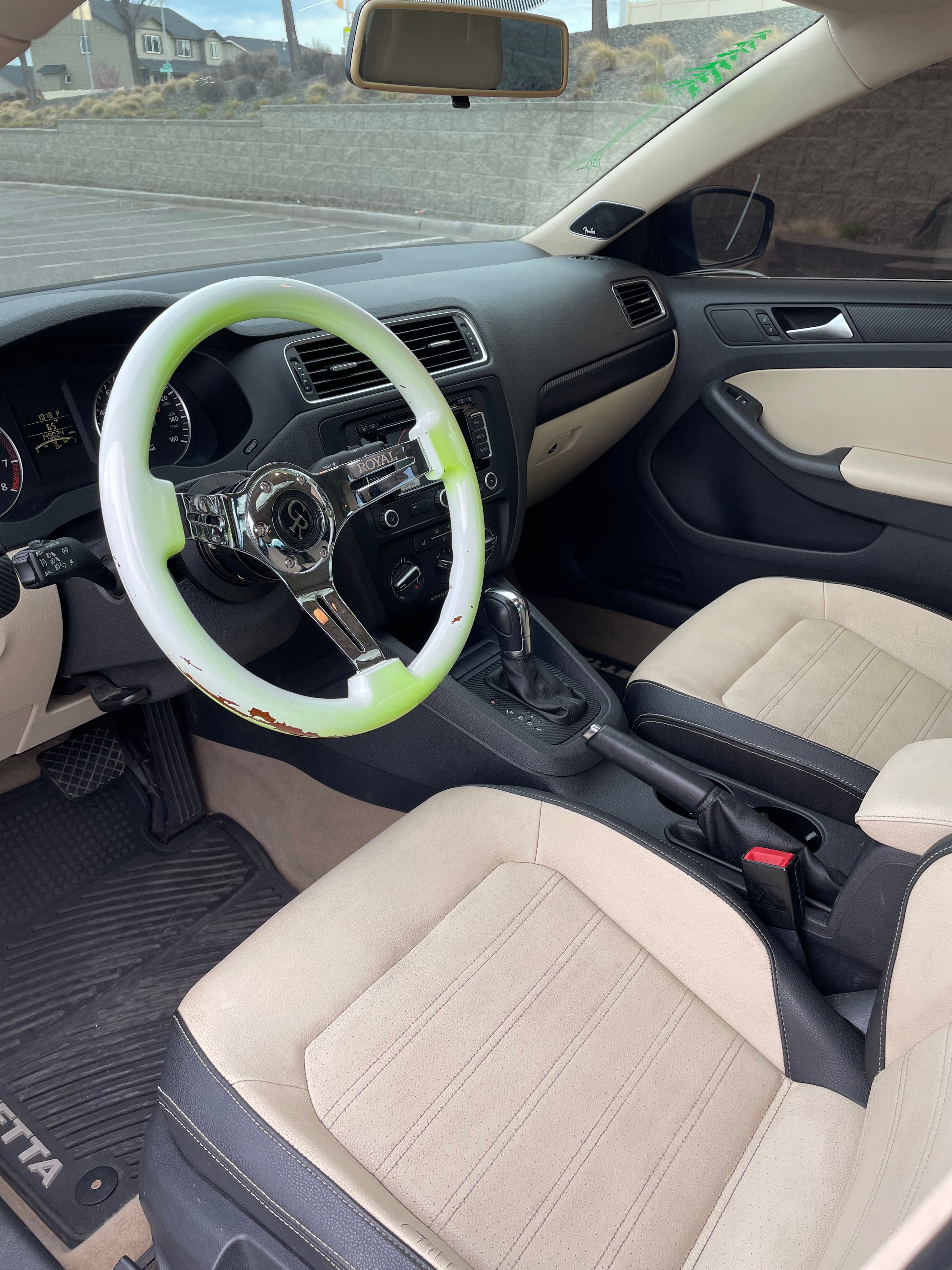 Used 2012 Volkswagen Jetta SEL FWD image 8